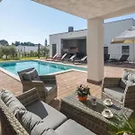Ferienhaus Cozy In *