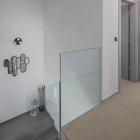 Vakantiehuis 4 Bedroom In Kaštelir